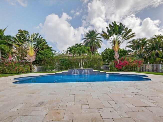 Building Photo - 1008 Highland Meadows Dr