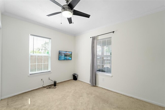 Building Photo - 3215 Adelia St