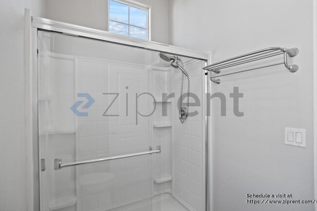 Building Photo - 18404 Emerald Ln