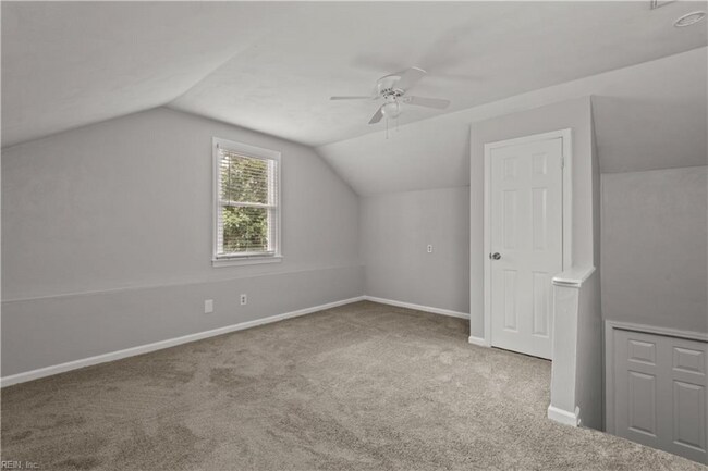 Building Photo - 2315 Cross St