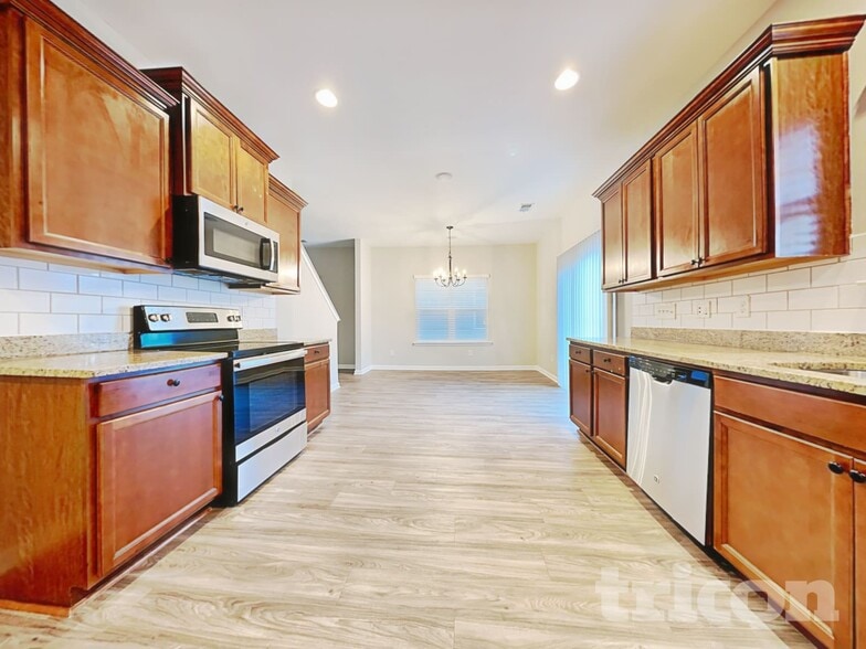 Building Photo - 145 Brewers Oak Ln