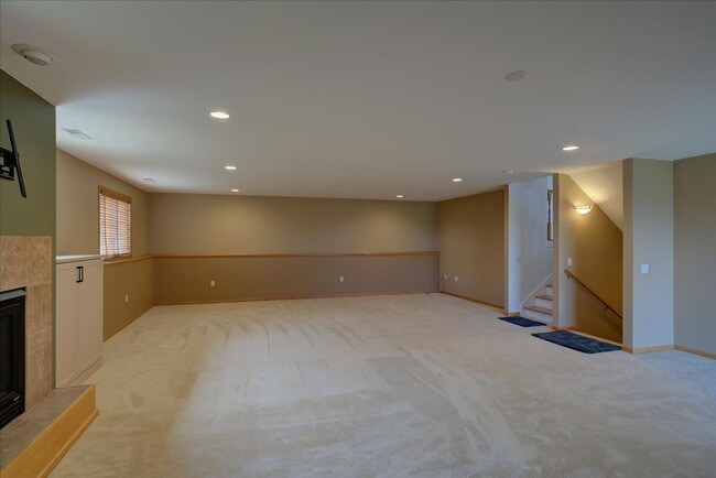 Building Photo - 2644 Mica Rd