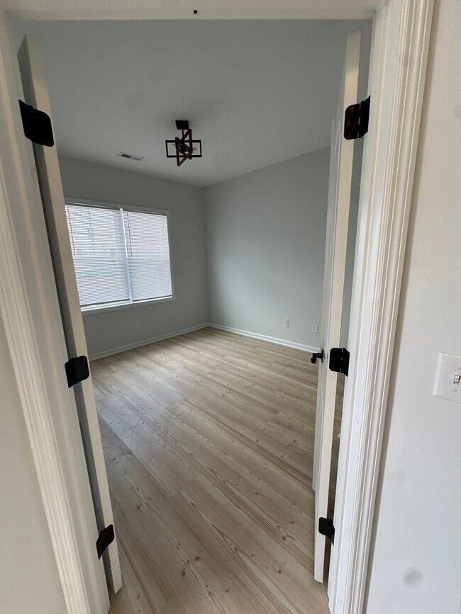 Building Photo - 4554 Exuma Ln