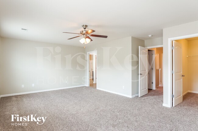 Building Photo - 134 Rosegate Dr