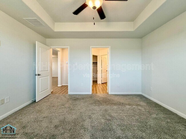 Building Photo - 11151 Hollinger Cir