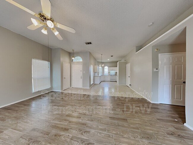 Building Photo - 311 Toronto Cir
