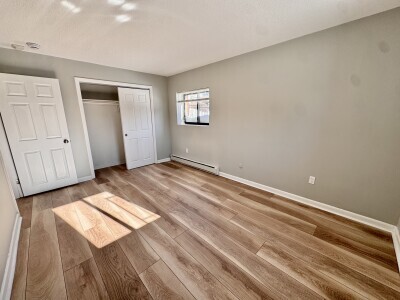 Building Photo - 837 River St