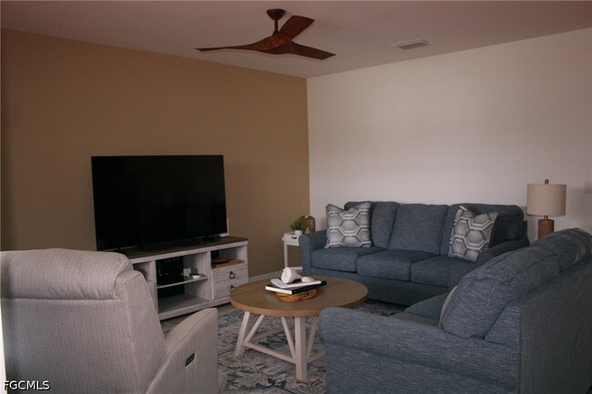 Building Photo - 20056 Sweetbay Dr