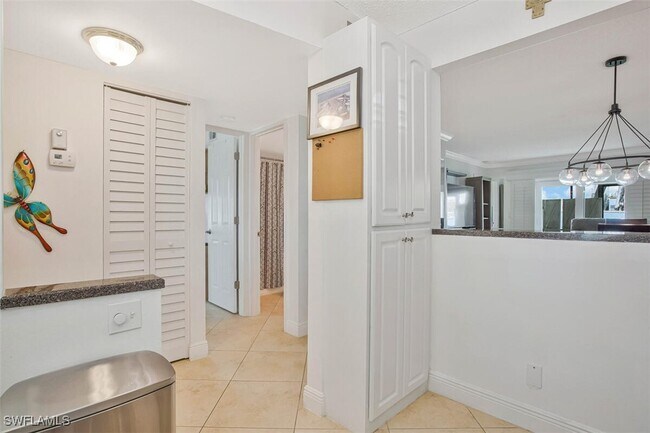 Building Photo - 4318 27th Ct SW