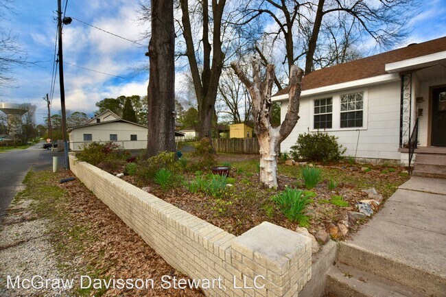 Building Photo - 2 br, 1 bath House - 1623 Texas St.