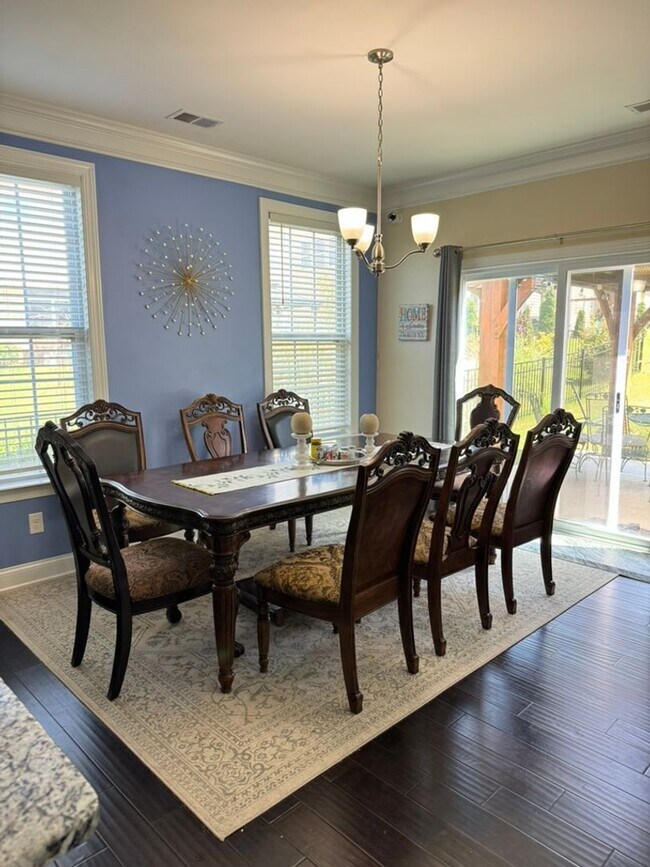 Building Photo - Sought-After Skybrook Community