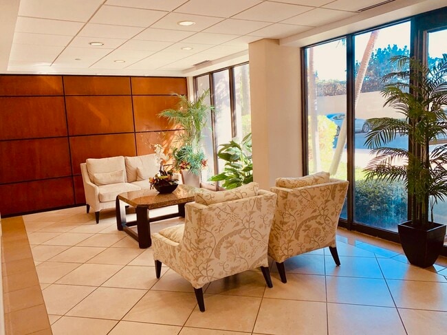 Building Photo - 4200 N Ocean Dr