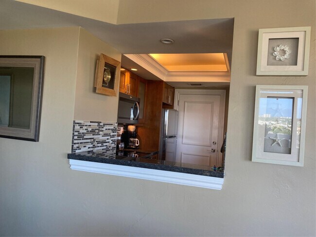 Building Photo - 4010 Galt Ocean Dr