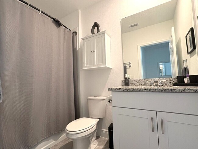 Building Photo - Beautiful Furnished 3 Bedroom Home in the Links at LPGA!