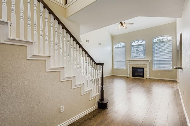 Building Photo - 20806 Cottage Cove Ln