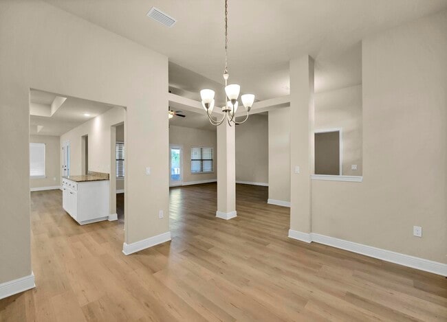 Building Photo - 3639 Ranch Dr