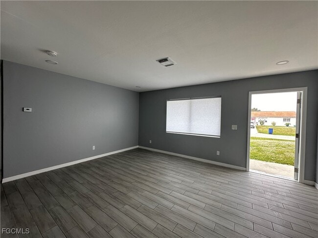 Building Photo - 137-139 Gordon Ave S