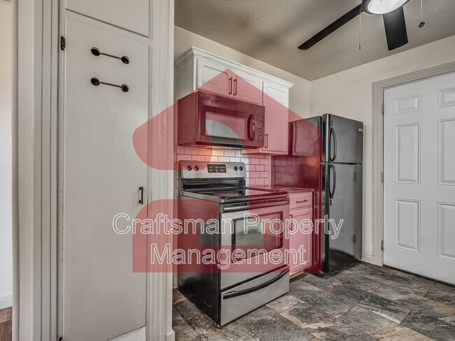 Building Photo - 3225 NW 33rd St