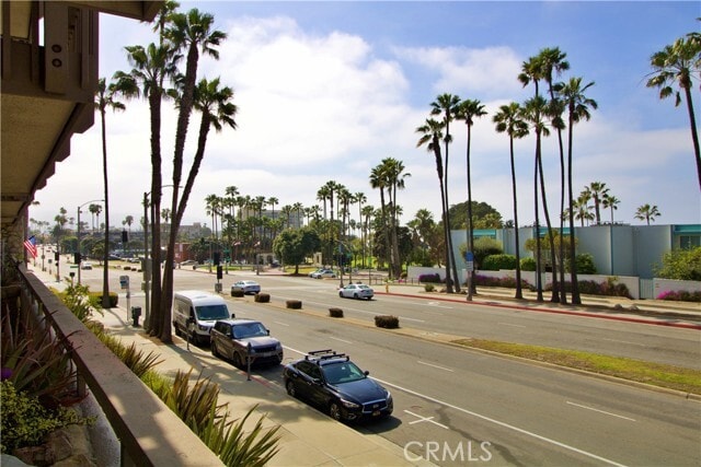 Building Photo - 230 S Catalina Ave