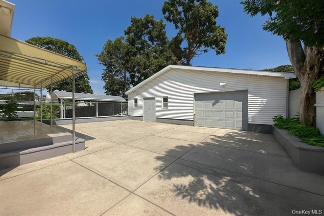 Building Photo - 107-43 Inwood St