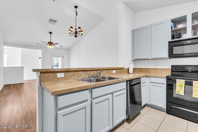 Building Photo - 2200 Marsh Hawk Ln