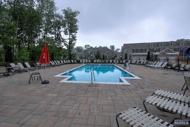 Building Photo - 1807 Whitney Ln