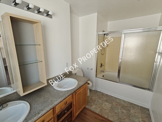 Building Photo - 3421 N Green Gulch Ct