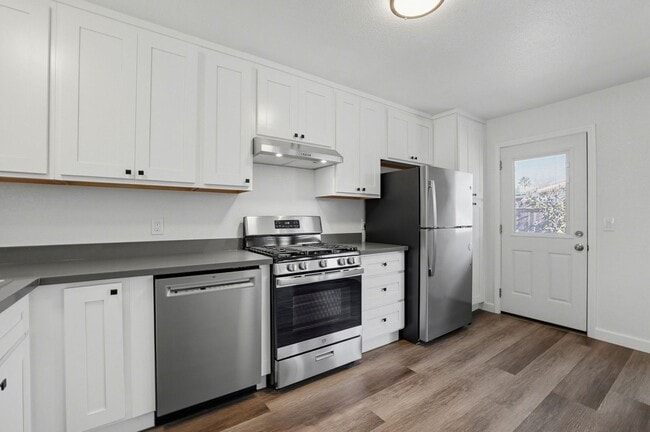 Building Photo - Recently Upgraded 3 Bedroom Home in San Jose