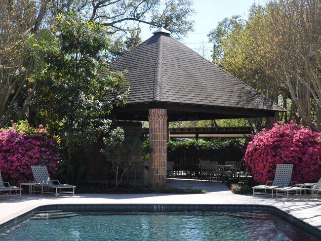 Building Photo - 213 Bendel Rd