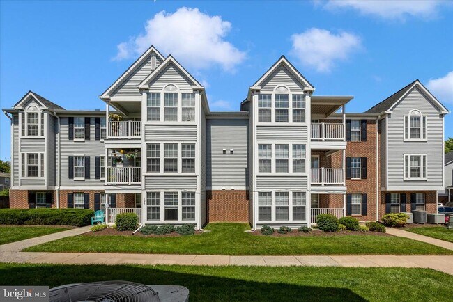 Building Photo - 615 Himes Ave
