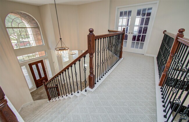 Building Photo - 1230 Blue Leaf Dr