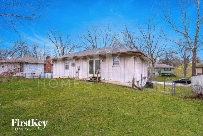 Building Photo - 2217 SW Keystone Dr