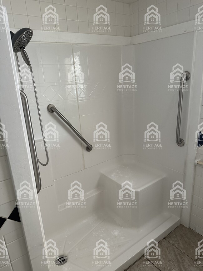 Building Photo - 2912 Ave L