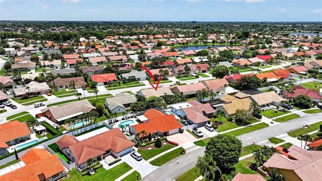 Building Photo - 9654 Sun Pointe Dr
