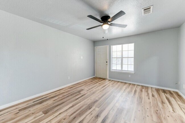 Building Photo - 2 Bed/ 1 Bath in Killeen Tx