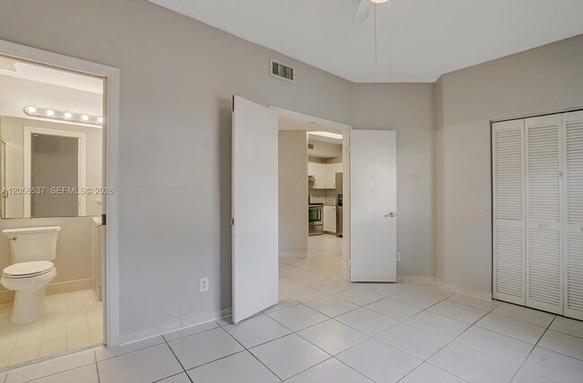 Building Photo - 401 SW 158th Terrace