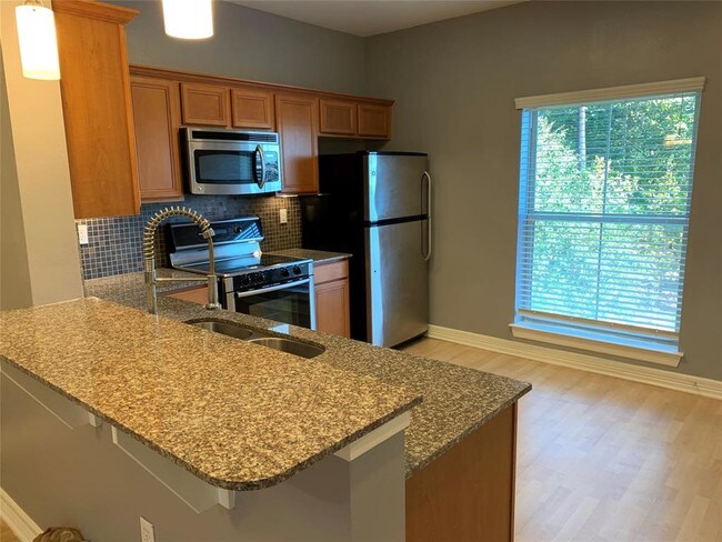 Building Photo - 3501 Chenevert St