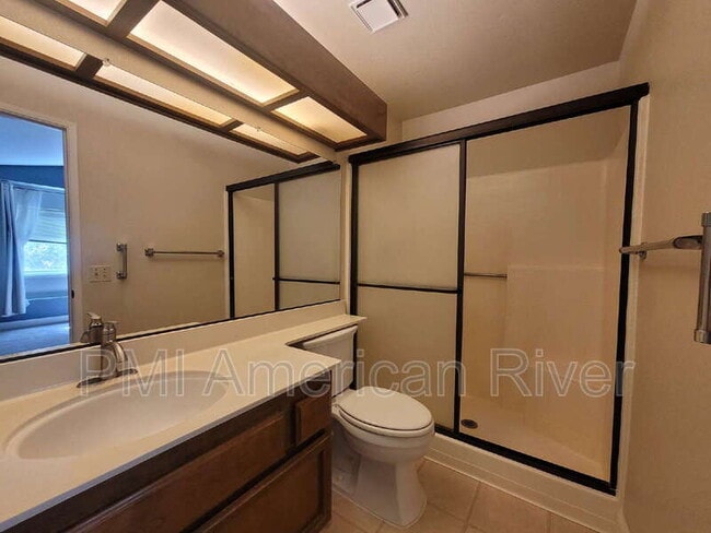Building Photo - 284 River Run Cir