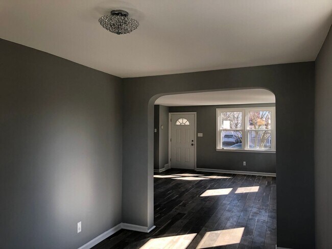 Building Photo - Twin Brick Home in Ridley SD! Granite and stainless kitchen! Renovated bathroom! Large rear fence...
