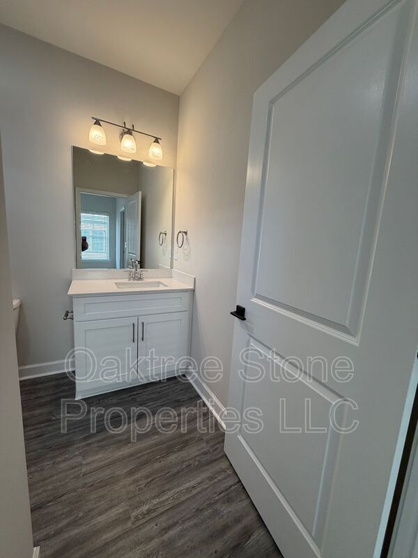 Building Photo - 1985 North St NW