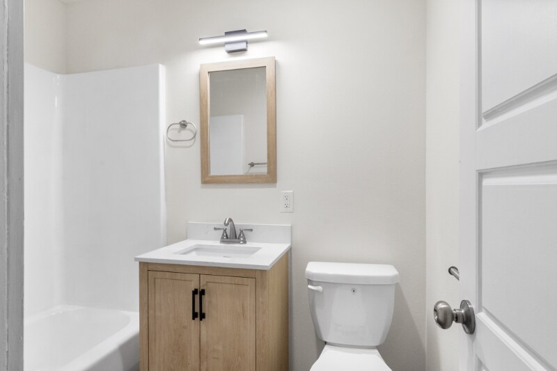 Building Photo - 901 N Gaskill St