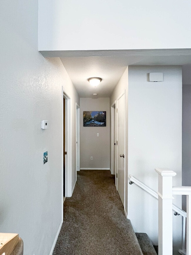 Building Photo - 3811 Resurrection Dr