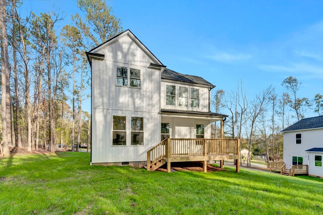 Building Photo - Charming 4 Bedroom Haven in Laurens
