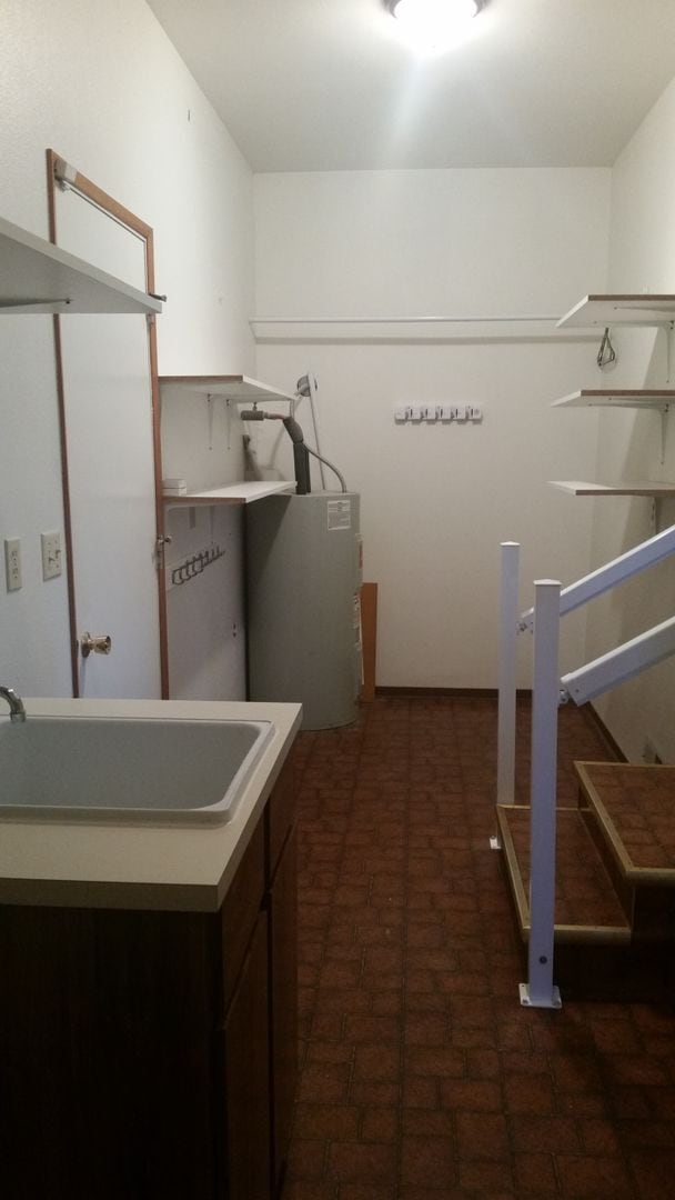 Building Photo - Asotin Home