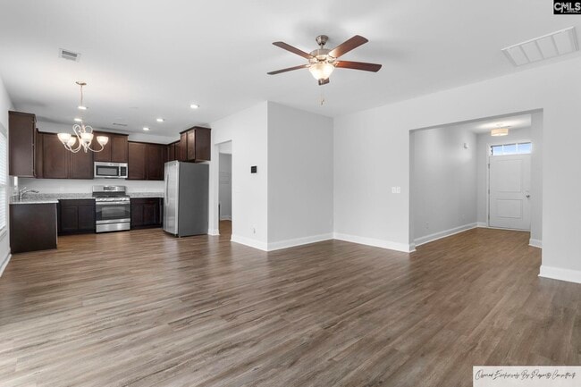 Building Photo - 409 Silver Anchor Dr