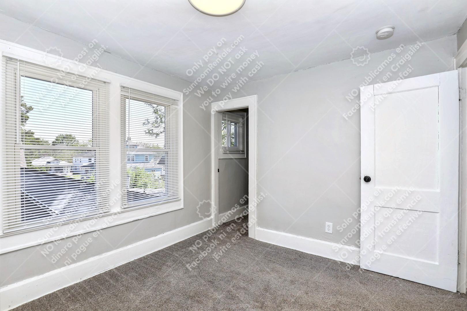 Building Photo - 431 N Colorado Ave