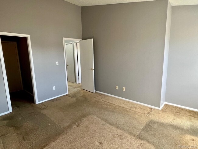 Building Photo - 3917 Whispering Hills Dr