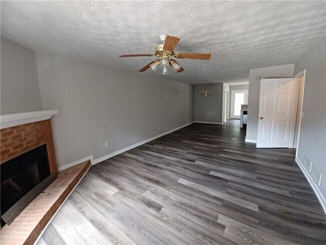 Building Photo - 75 Davis Mill Ct