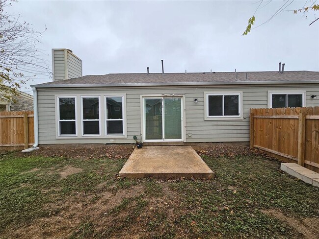 Building Photo - 1416 Hyridge Cir