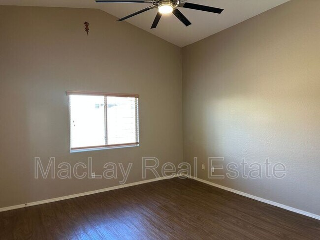 Building Photo - 1746 E Chaparral Dr